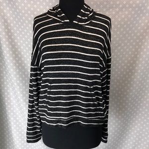 American Eagle Long Sleeve Hoodie Tee